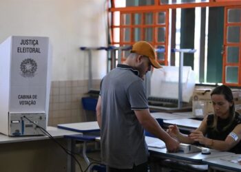Inicia Brasil segunda vuelta presidencial entre Lula da Silva y Flávio Bolsonaro