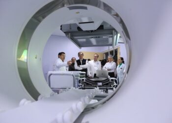 Ninguna mujer que lucha contra el cáncer estará sola en Tamaulipas: Américo Villarreal