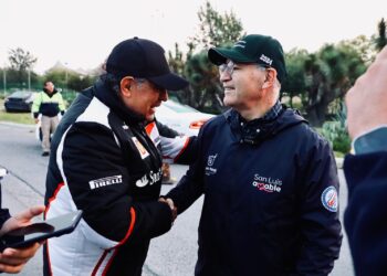 Enrique Galindo da banderazo de salida a la Carrera Panamericana 2026